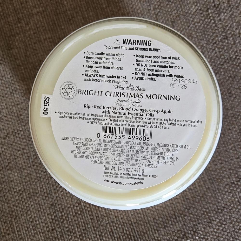 White Barn / Bath & Body Works 3 wick candle Bright Christmas Morning - Picture 3 of 3
